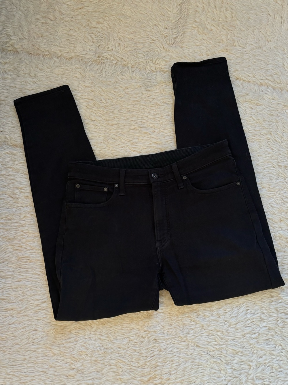Uniqlo Men's Jeans in Black
